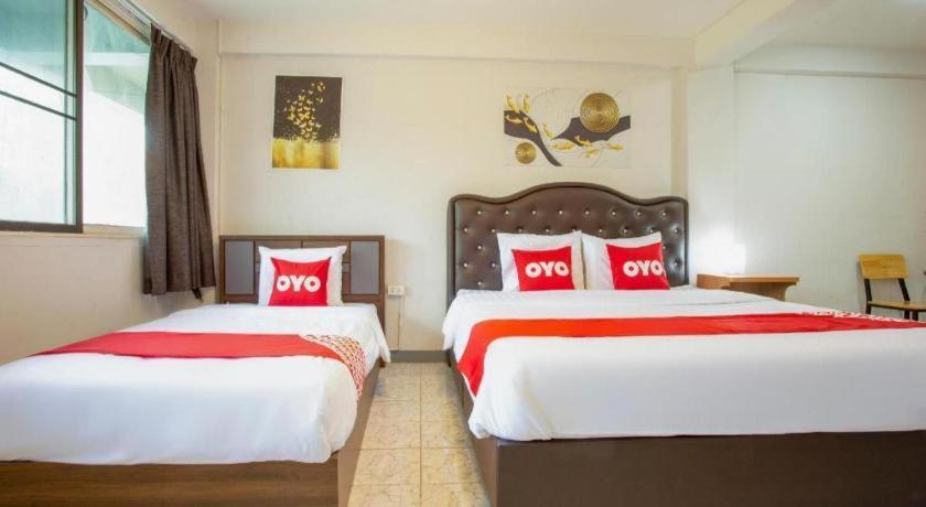 Hotel Oyo 1174 Thai Good Tastes 2*